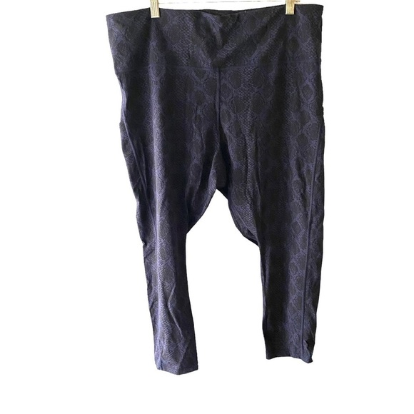 Athleta Ultimate 7/8 Tight Blue Snake Print size 3X‎ - Picture 2 of 10